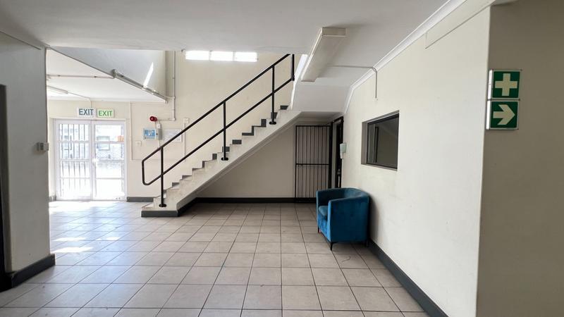 To Let commercial Property for Rent in Killarney Gardens Western Cape